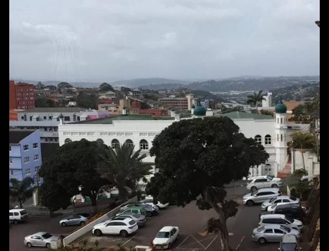 1 BEDROOM APARTMENT FOR SALE IN OVERPORT